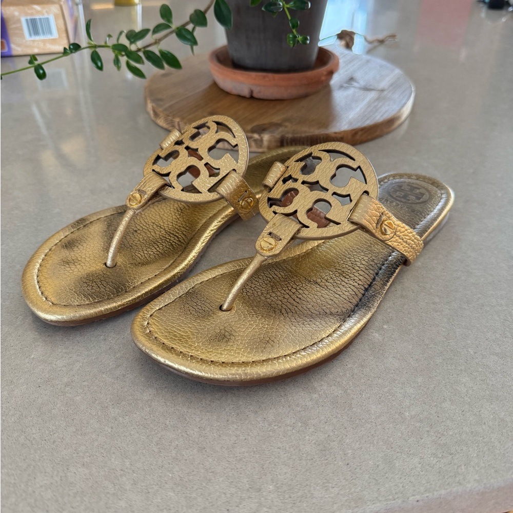 Tori Burch Miller Tumbled Metallica Leather Sandals, Gold, size 8